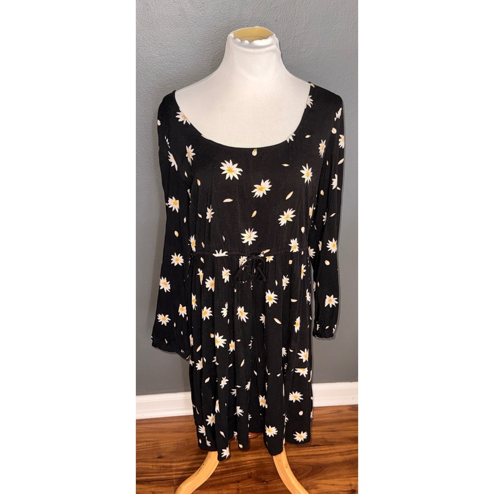Torrid Womens Plus Size 1 Black Daisy Floral Long Sleeve Tiered Mini Dress Boho - Picture 2 of 11